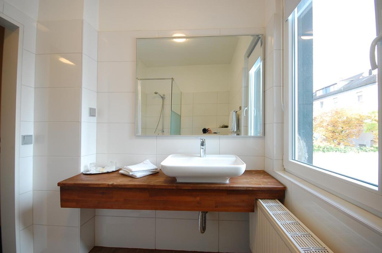 Hotel Haus Isenburg Neu-Isenburg Dış mekan fotoğraf