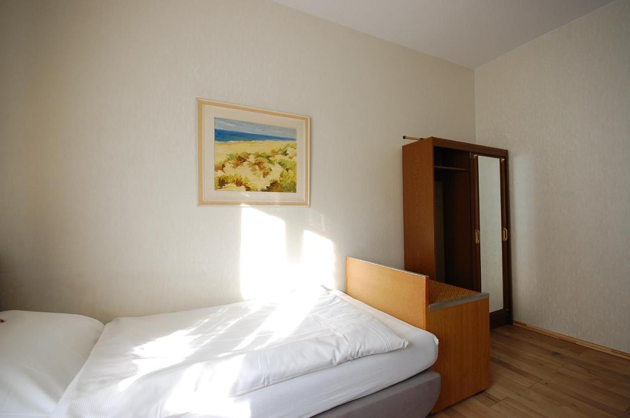 Hotel Haus Isenburg Neu-Isenburg Dış mekan fotoğraf