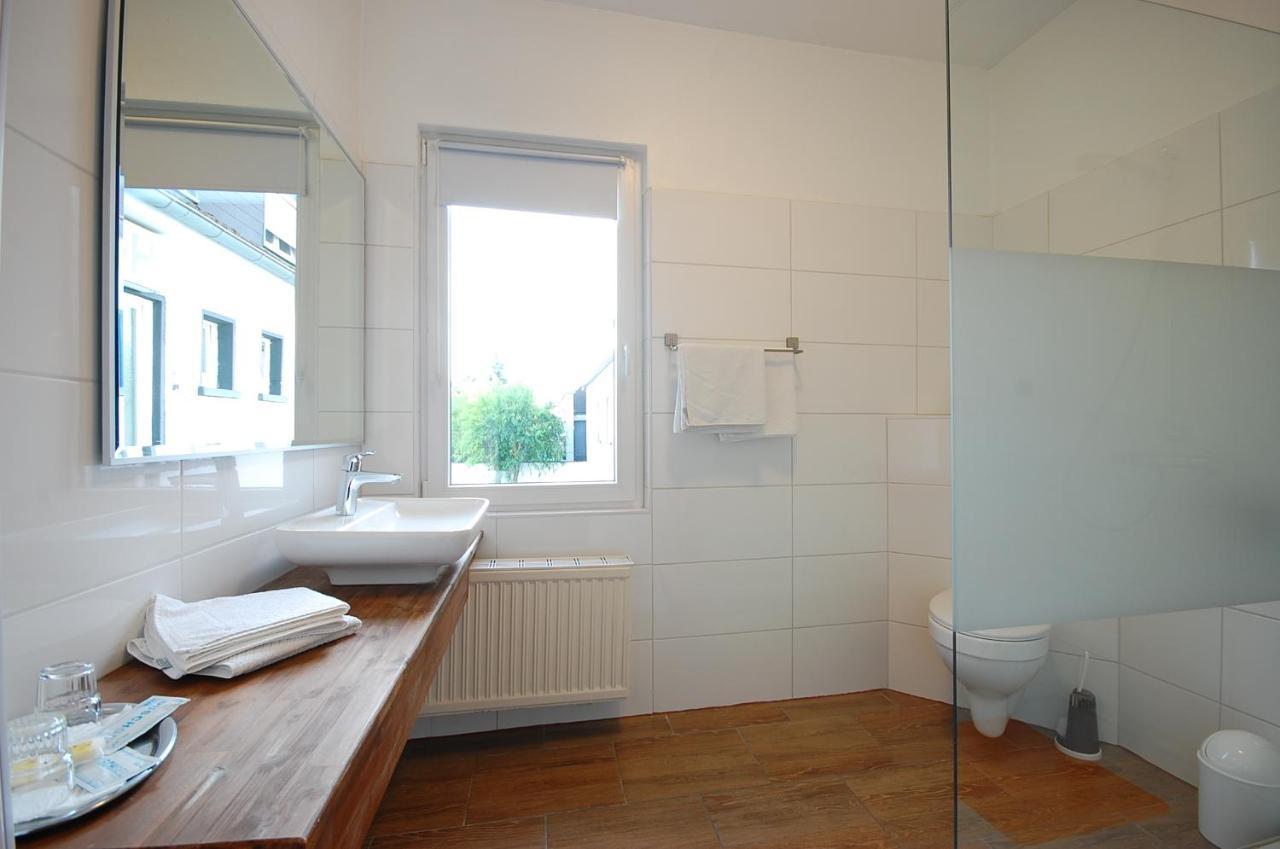 Hotel Haus Isenburg Neu-Isenburg Dış mekan fotoğraf