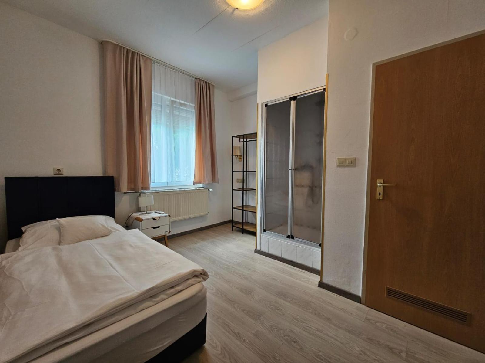 Hotel Haus Isenburg Neu-Isenburg Dış mekan fotoğraf