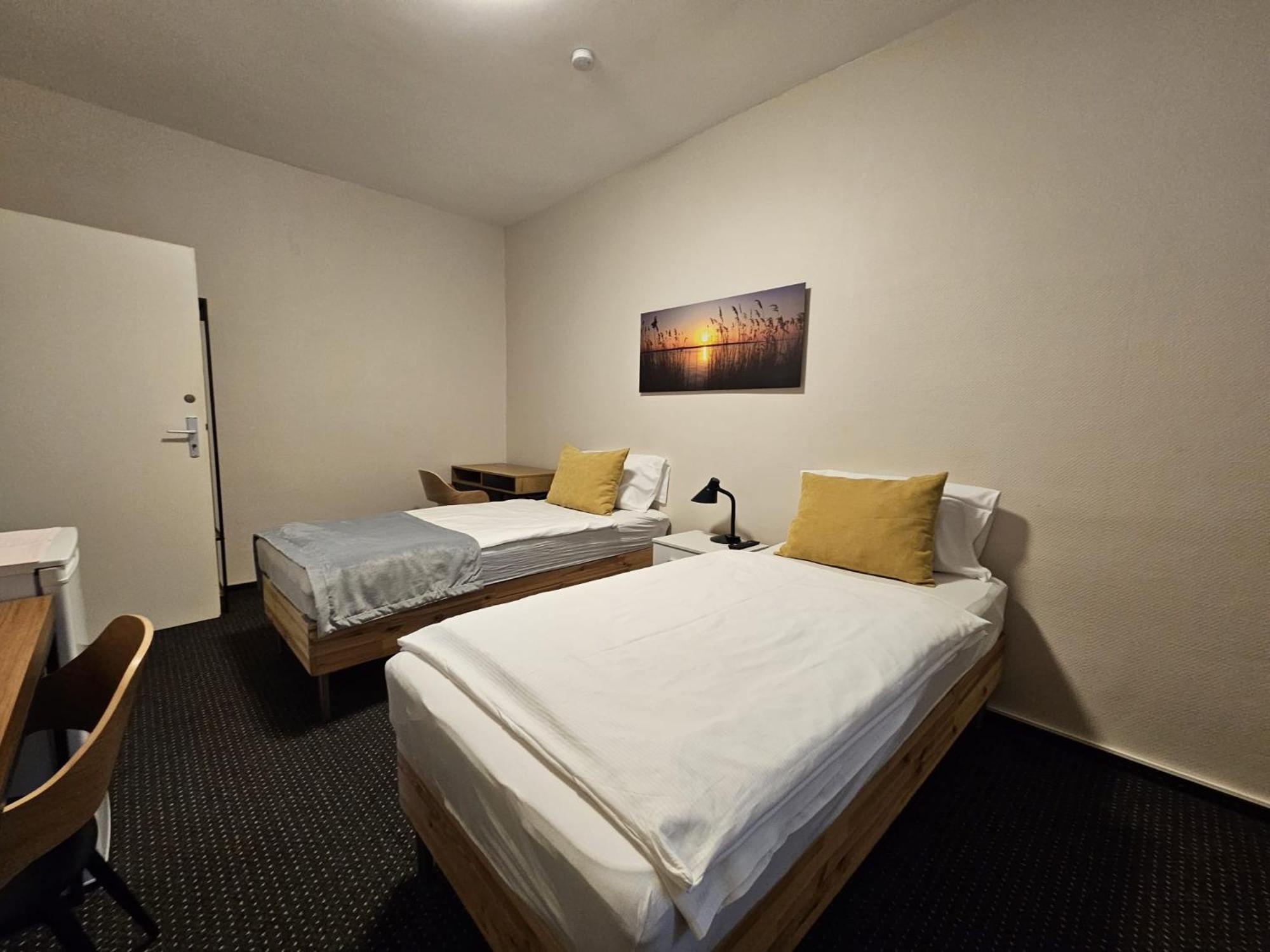 Hotel Haus Isenburg Neu-Isenburg Dış mekan fotoğraf