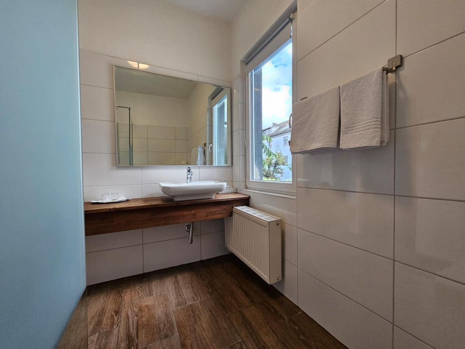 Hotel Haus Isenburg Neu-Isenburg Dış mekan fotoğraf