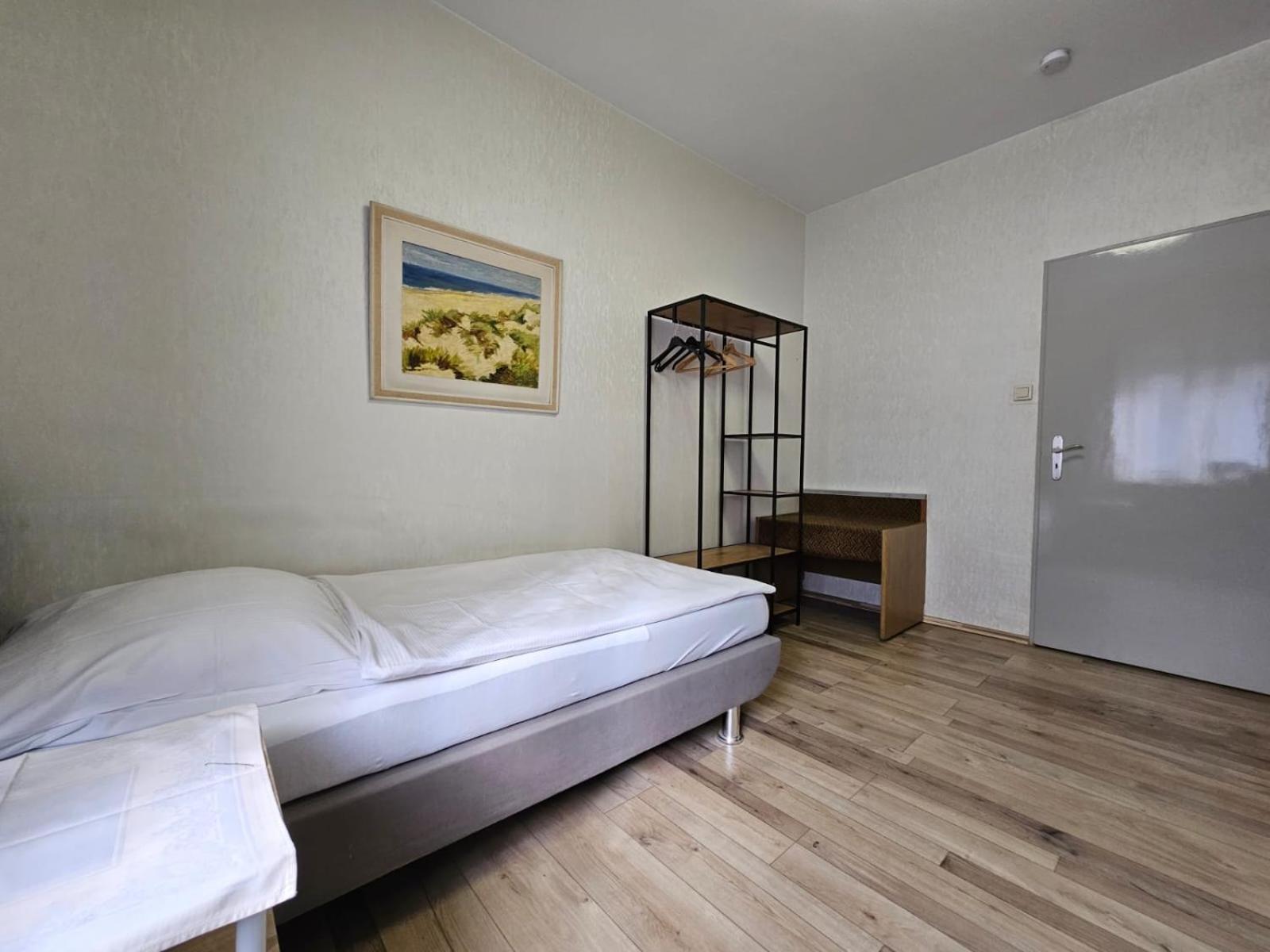 Hotel Haus Isenburg Neu-Isenburg Dış mekan fotoğraf