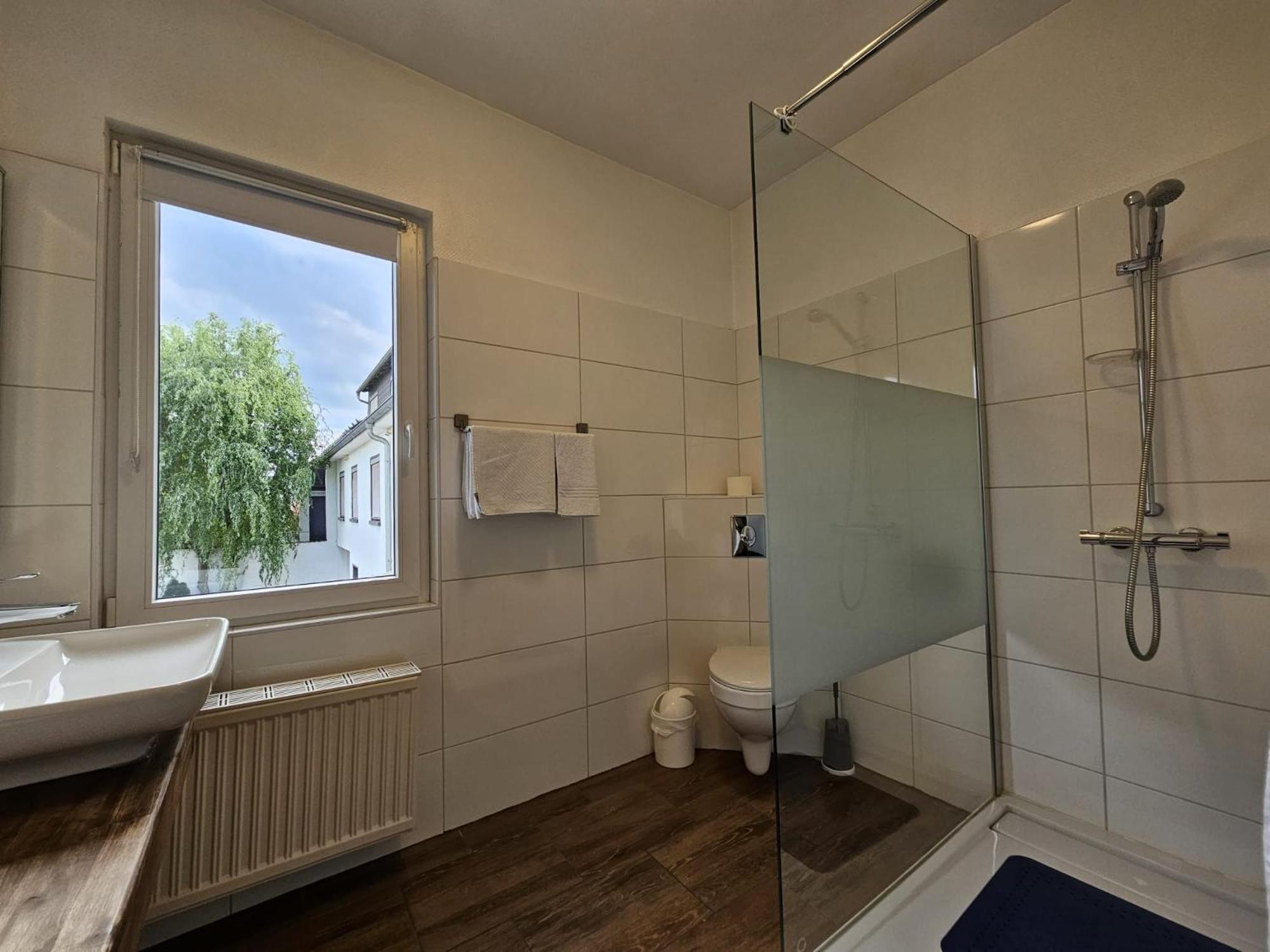 Hotel Haus Isenburg Neu-Isenburg Dış mekan fotoğraf